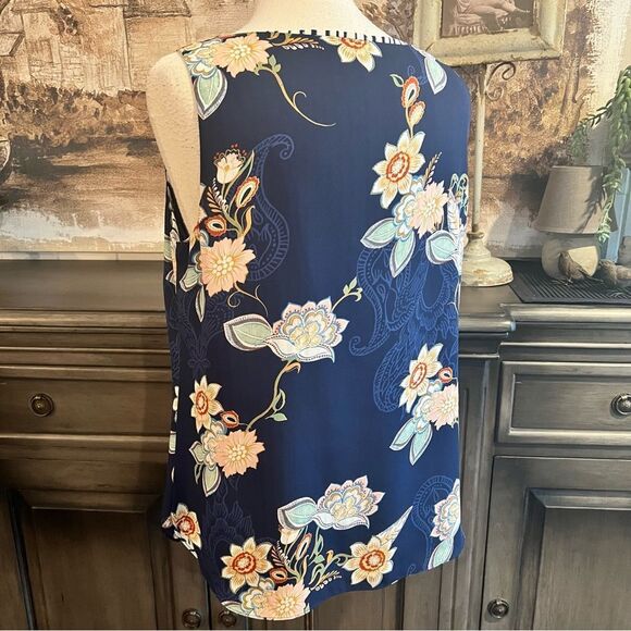 Reversible Floral and Striped Women's Tops size Lg - Picture 4 of 8